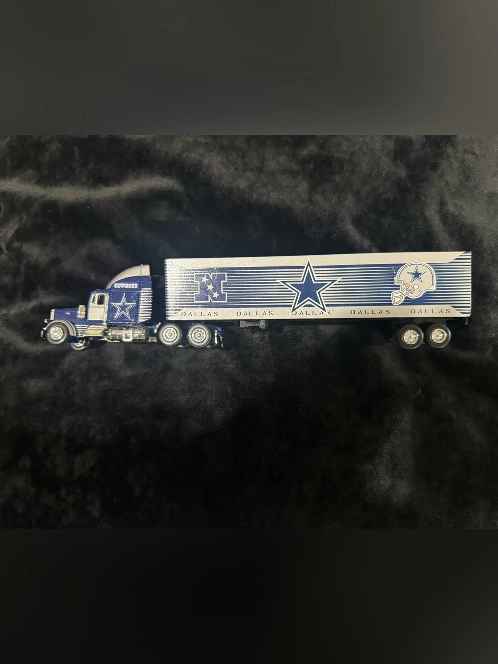 NFL Dallas Cowboys Tractor-Trailer-Truck Set 2004 Issue Fleer Collectable